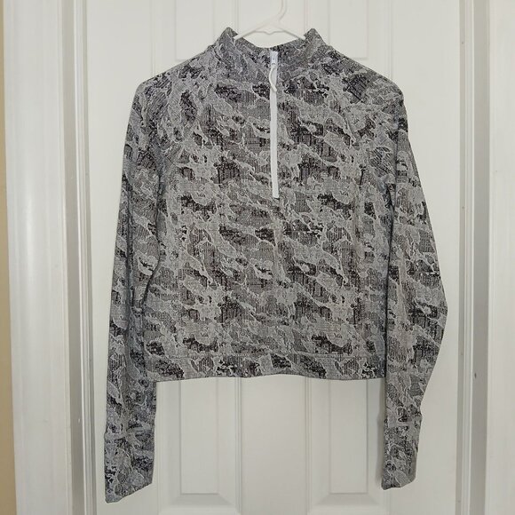 2/$12 Spyder Women's Small Cropped Pullover Gray Sweatshirt Half Zip Long Sleeve - Picture 1 of 9